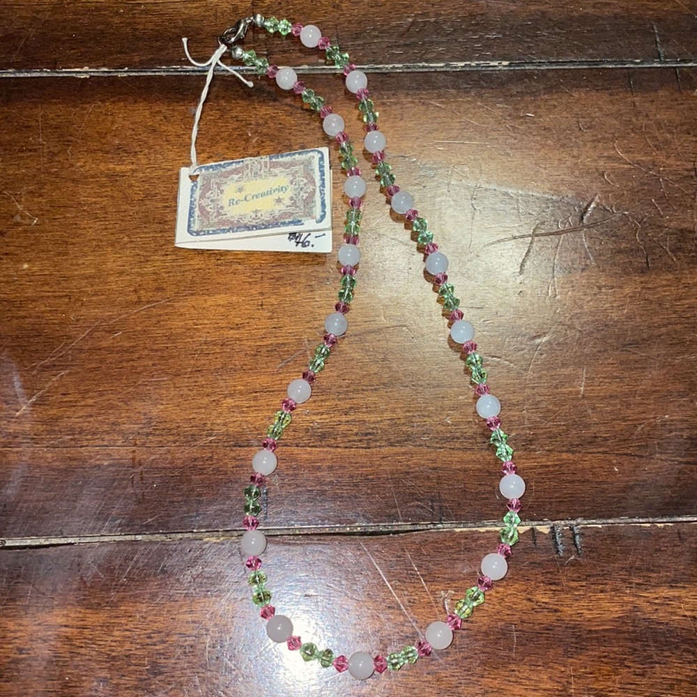 Beaded necklace - Picture 5 of 6